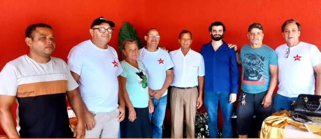 Na atividade em Santana do Paraíso também foram feitas novas filiações ao PT e ao PV.