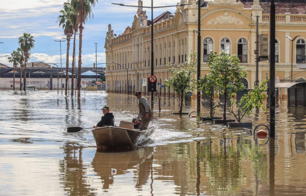 Deputados e senadores aprovam suspensão da dívida do Rio Grande do Sul com a União. Governo Lula anunciou uma série de medidas para socorrer o estado.